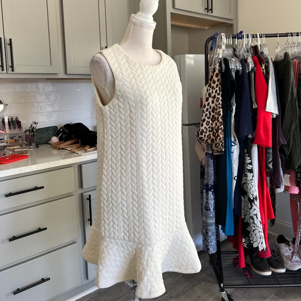 HYPR Ivory Jumper Classic Quilted Chevron Pattern Size Large NWT - Picture 6 of 10